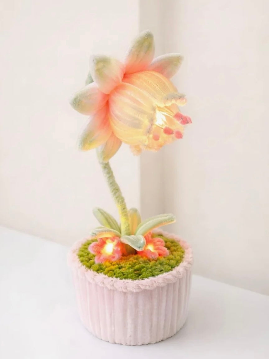 Küpeli Çiçeği Lambası