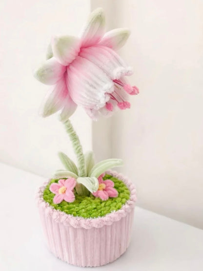 Küpeli Çiçeği Lambası