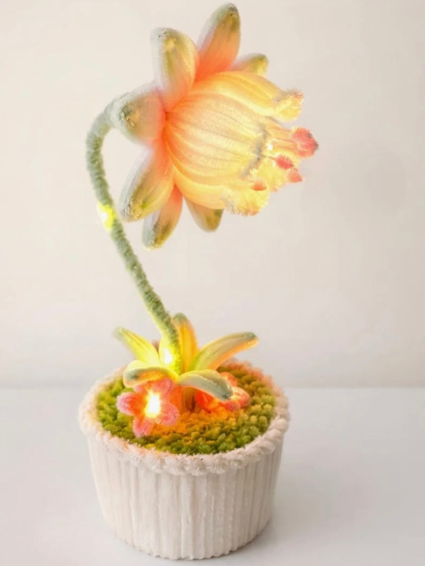 Küpeli Çiçeği Lambası